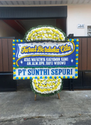 Papan Bunga Duka di Syamtalira Aron