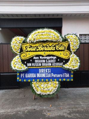 Papan Bunga Duka di Syamtalira Aron
